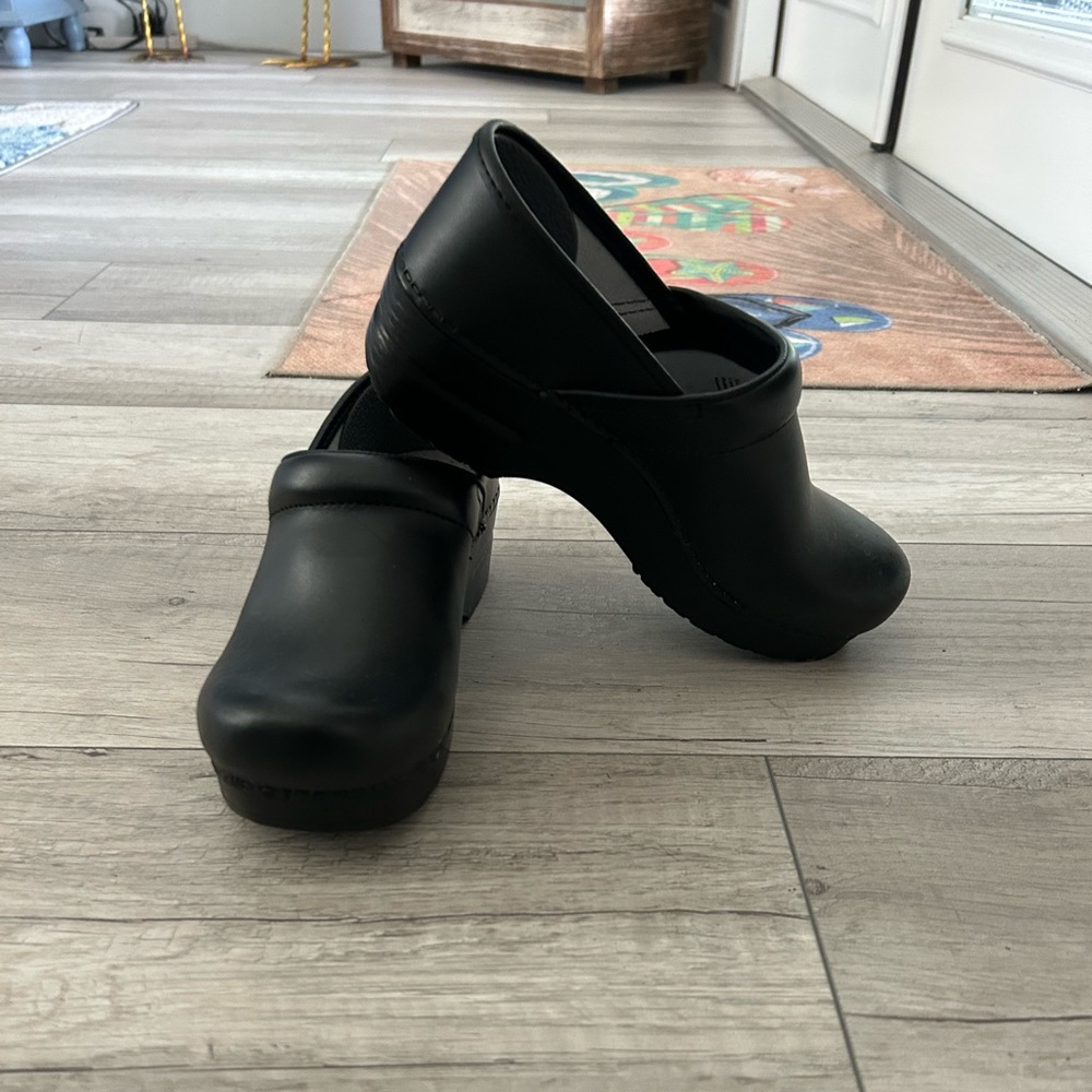 Dansko Black Mules Professional Slip-On Clogs